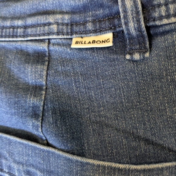 Billabong Women's Free Fall Cropped Jeans - Picture 6 of 11